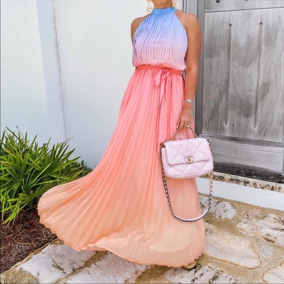 Dresses & Skirts - Gorgeous ombré maxi dress